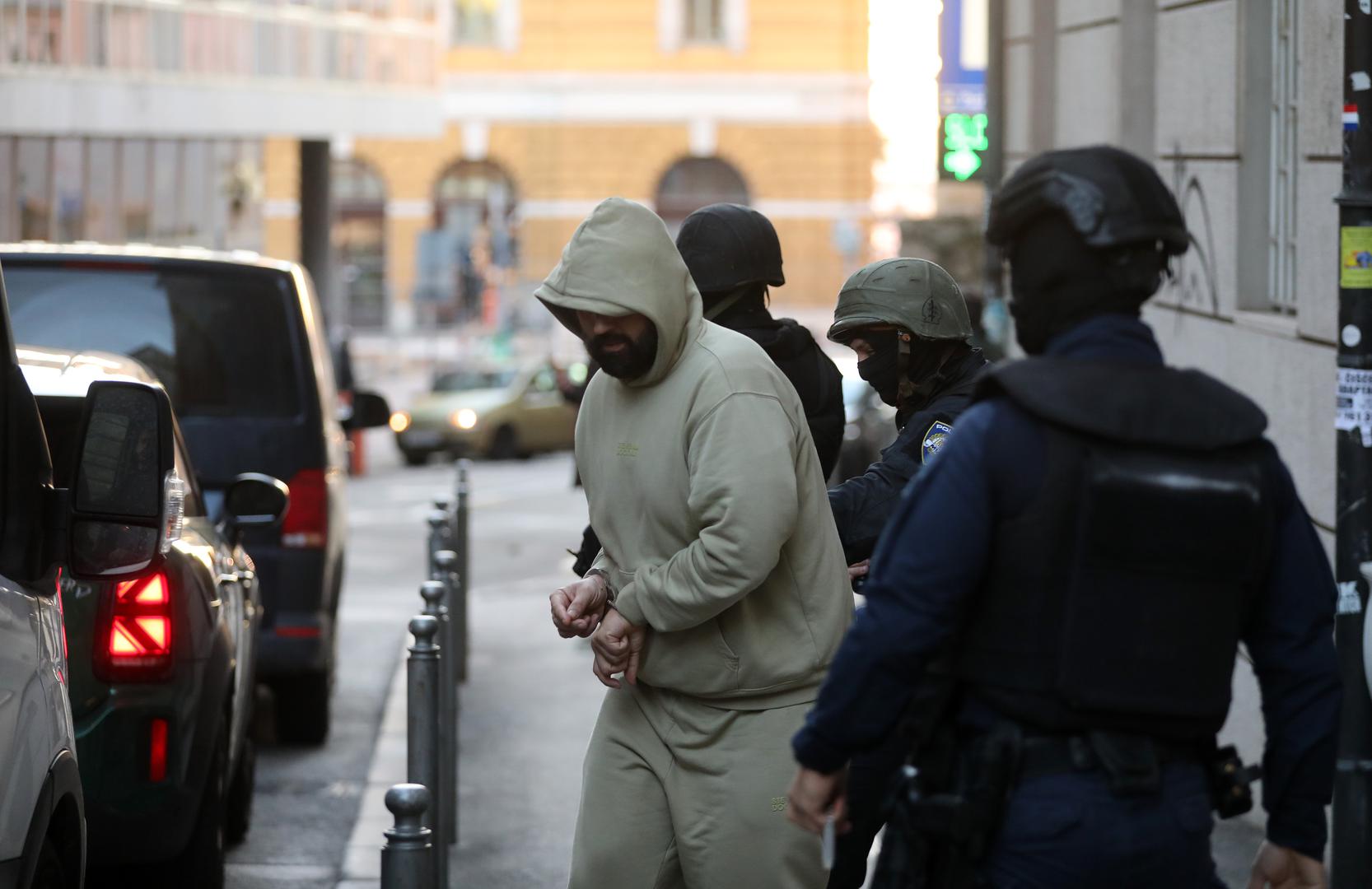 Nova akcija USKOK-a odvila se danas na području Požeško-slavonske županije, Rijeke i Zagreba, i to zbog zlouporabe droga u sastavu zločinačkog udruženja.