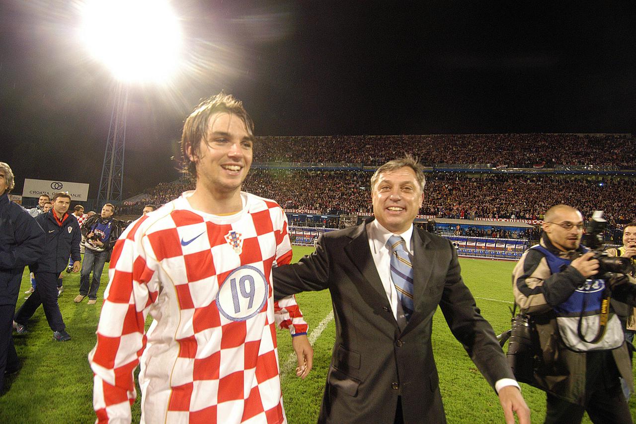 08.10.2005.,Zagreb - Maksimir, kvalifikacije za SP u Njemackoj 2006, Hrvatska - Svedska 1-0, izbornik Zlatko Cico Kranjcar i Niko Kranjcar Photo: Goran Stanzl/PIXSELL