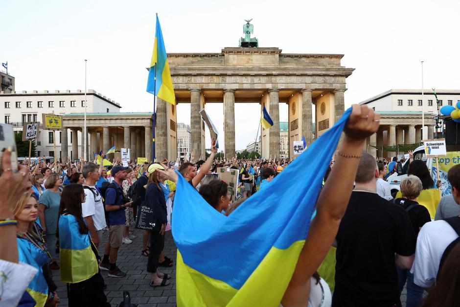 "Freedom Parade" on Ukraine's Independence Day, in Berlin