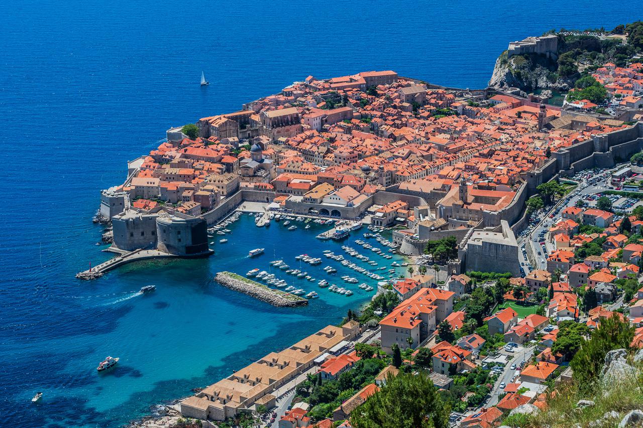 Panorama Dubrovnika i okolice sa Srđa