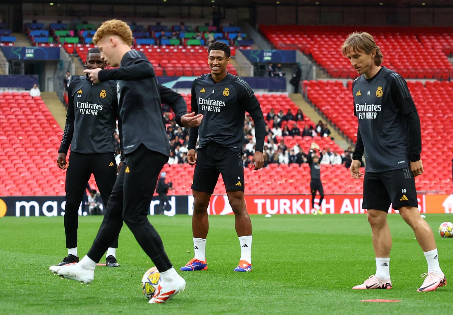 Nogometaši madridskog Reala u petak navečer odradili su zadnji trening pred finale Lige prvaka koje će se u subotu od 21 sat odigrati na londonskom stadionu Wembley