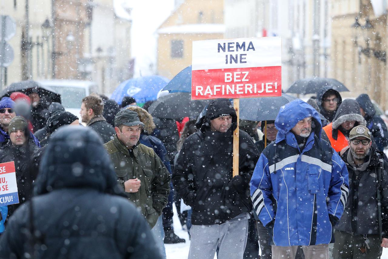 Prosvjed za rafineriju