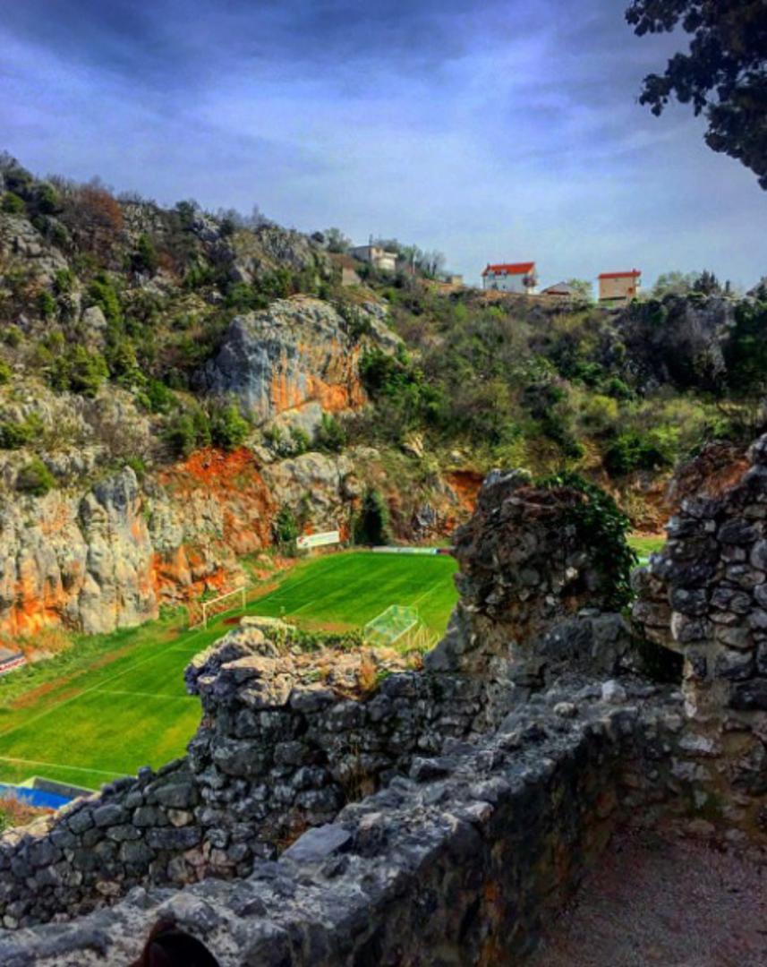 Stadion NK Imotskog, Gospin dolac, plijeni pozornost, iznimno je atraktivan pa je postao turistička atrakcija.