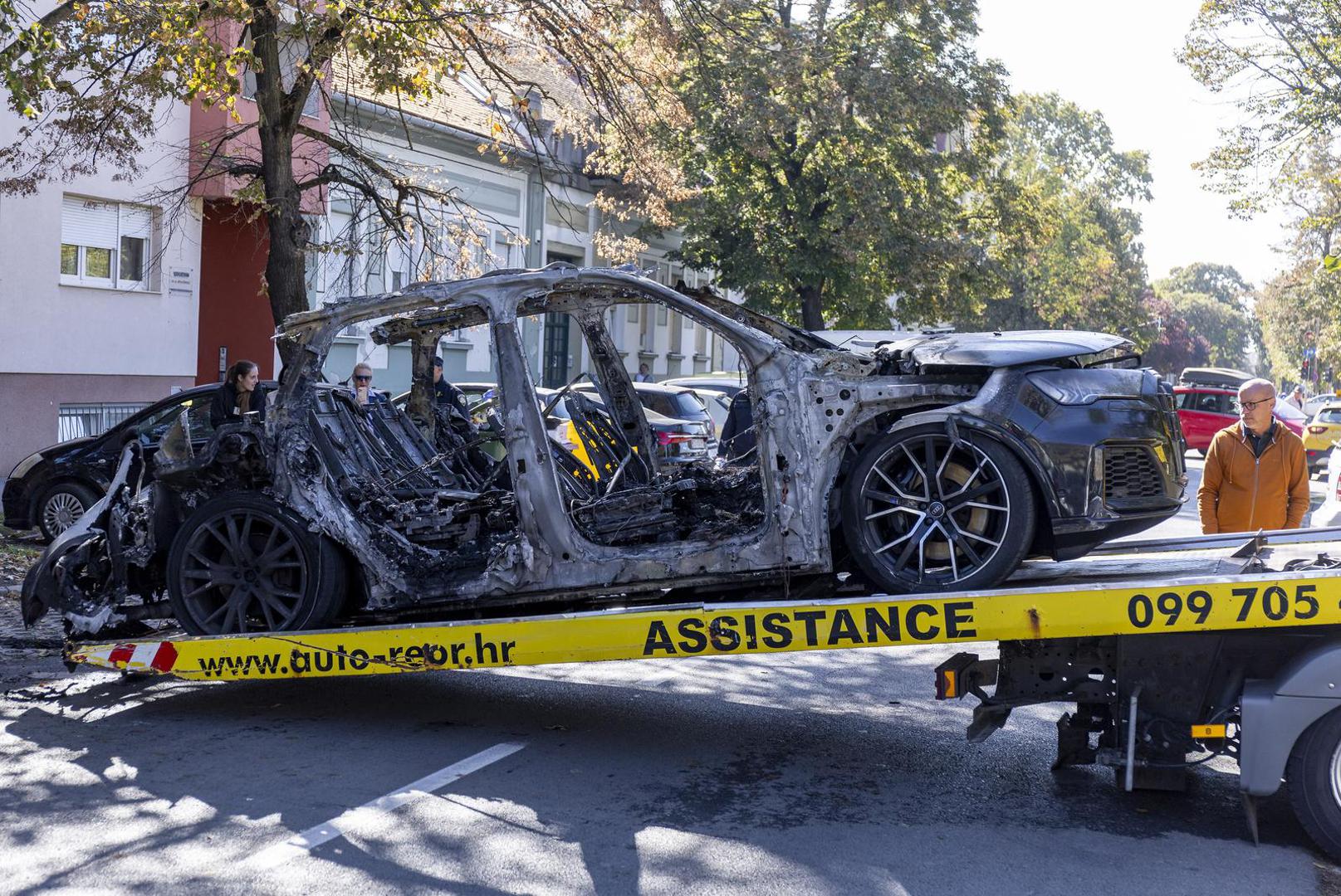 Kako doznaje Glas Slavonije, automobil pripada poznatom lokalnom poduzetniku koji nije htio komentirati događaj.