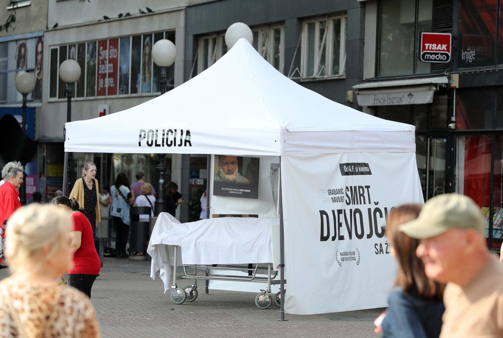 Inače, film se temelji se na istoimenom romanu Zorana Ferića, a svečana premijera održana je jučer u kinu Cineplexx City Center One East.