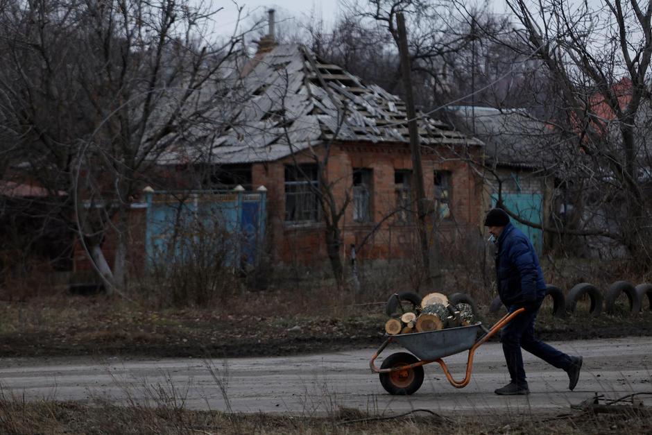 Daily life during shelling, Bakhmut