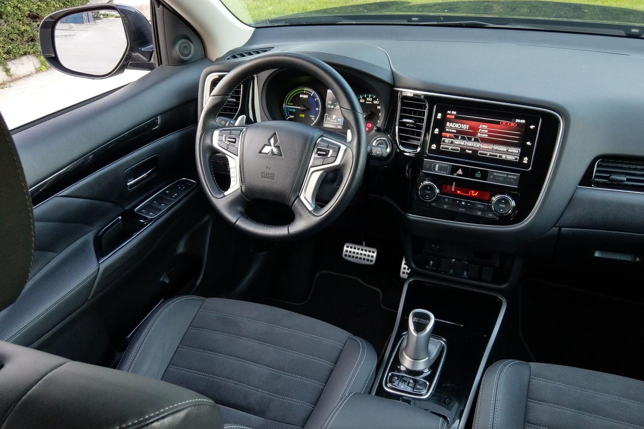 Mitsubishi Outlander PHEV Intense