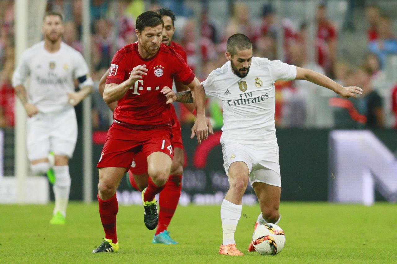 Xabi Alonso, Isco