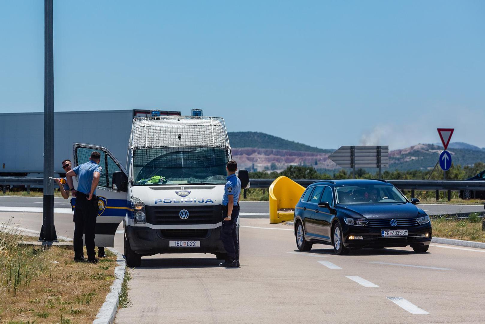 09.07.2022., Zadar -Odmoriste Nadin - Odmoriste na kojem je policija dala dozvolu da stanu navijaci Hajduka koji putuju na utakmicu Superkupa u Zagreb. Photo: Sime Zelic/PIXSELL