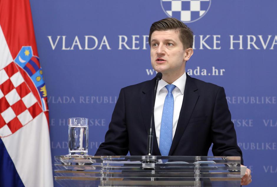 Plenković u društvu Ćorića, Marića i Vujčića predstavio Prijedlog zakona o uvođenju eura