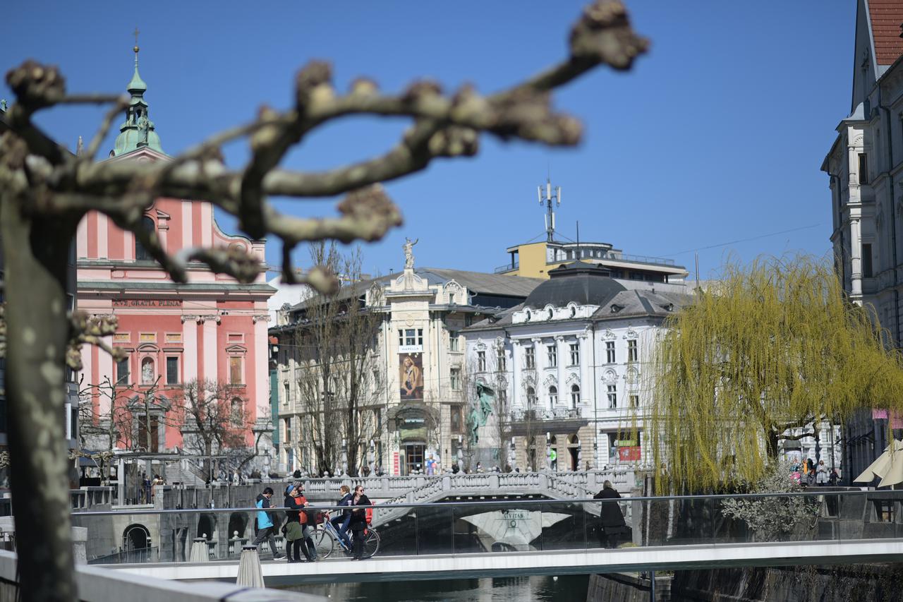 Proljetni dan u Ljubljani, glavnom gradu Slovenije