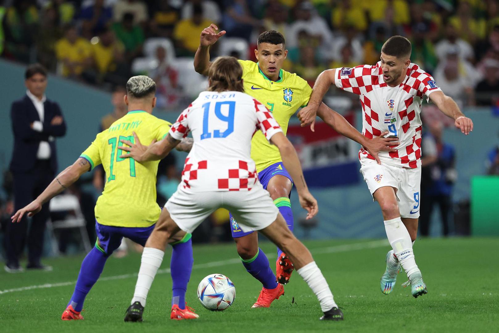 09.12.2022., stadion Education City, Al Rayyan, Katar - FIFA Svjetsko prvenstvo, cetvrtfinale, Hrvatska - Brazil. Andrej Kramaric, Carlos Casemiro Photo: Goran Stanzl/PIXSELL