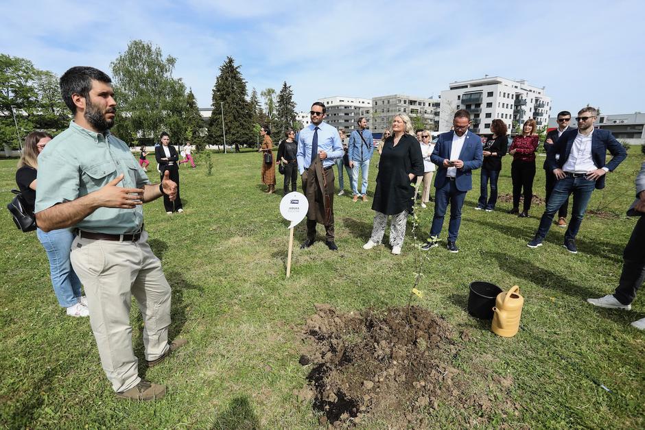 javni urbani voćnjak