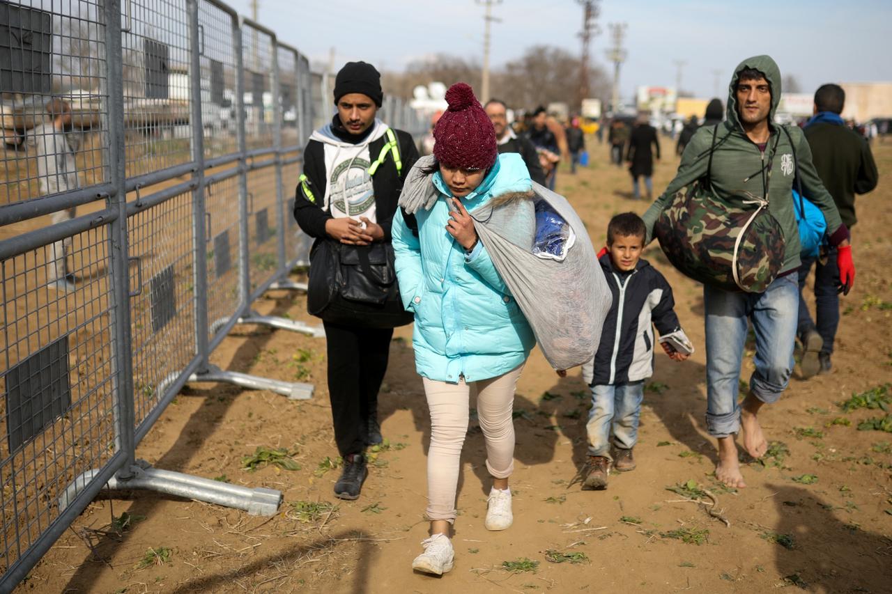 Migranti na graničnom prijelazu Pazarkule između Turske i Grčke