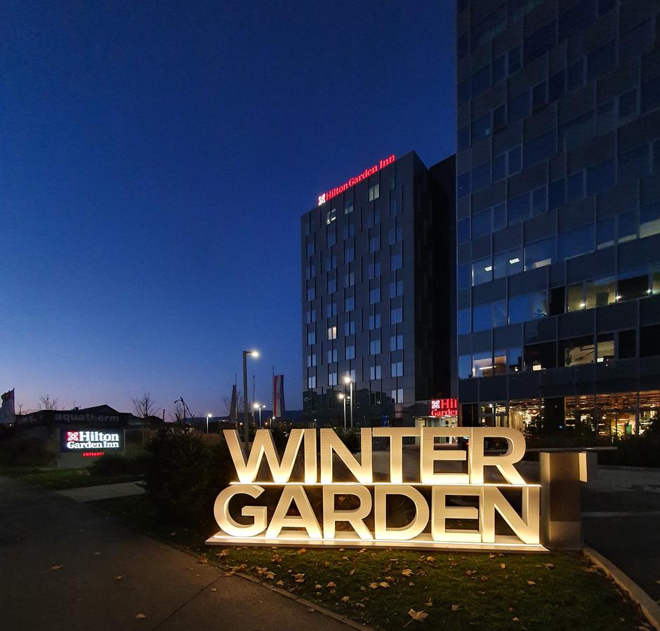 Čaroban Advent Winter Garden na Radničkoj!