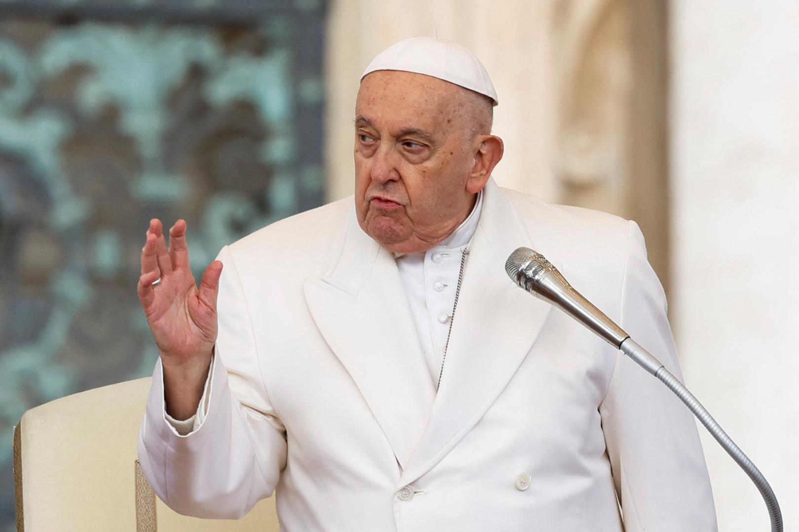 Pope Francis blesses faithful during the weekly general audience, in Saint Peter Square at the Vatican, March 6, 2024. REUTERS/Remo Casilli Photo: REMO CASILLI/REUTERS