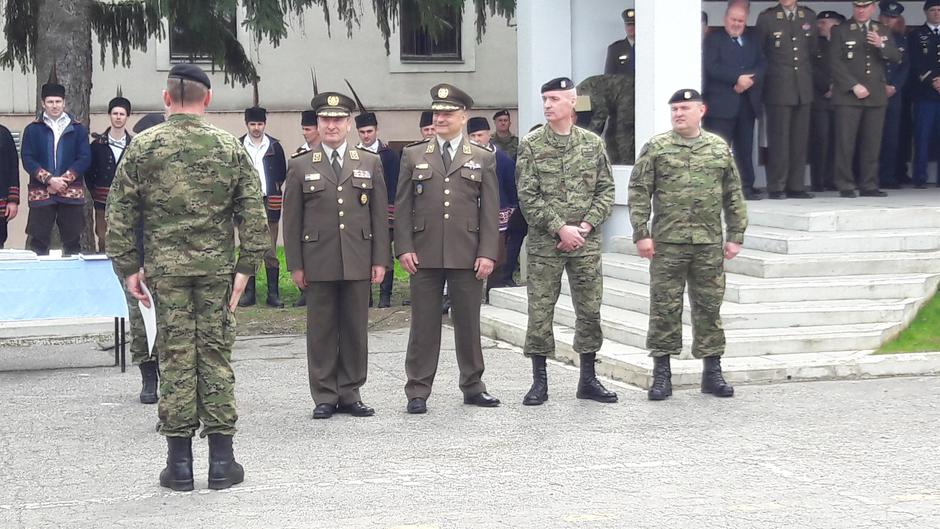 Svečani ispraćaj u Vinkovcima