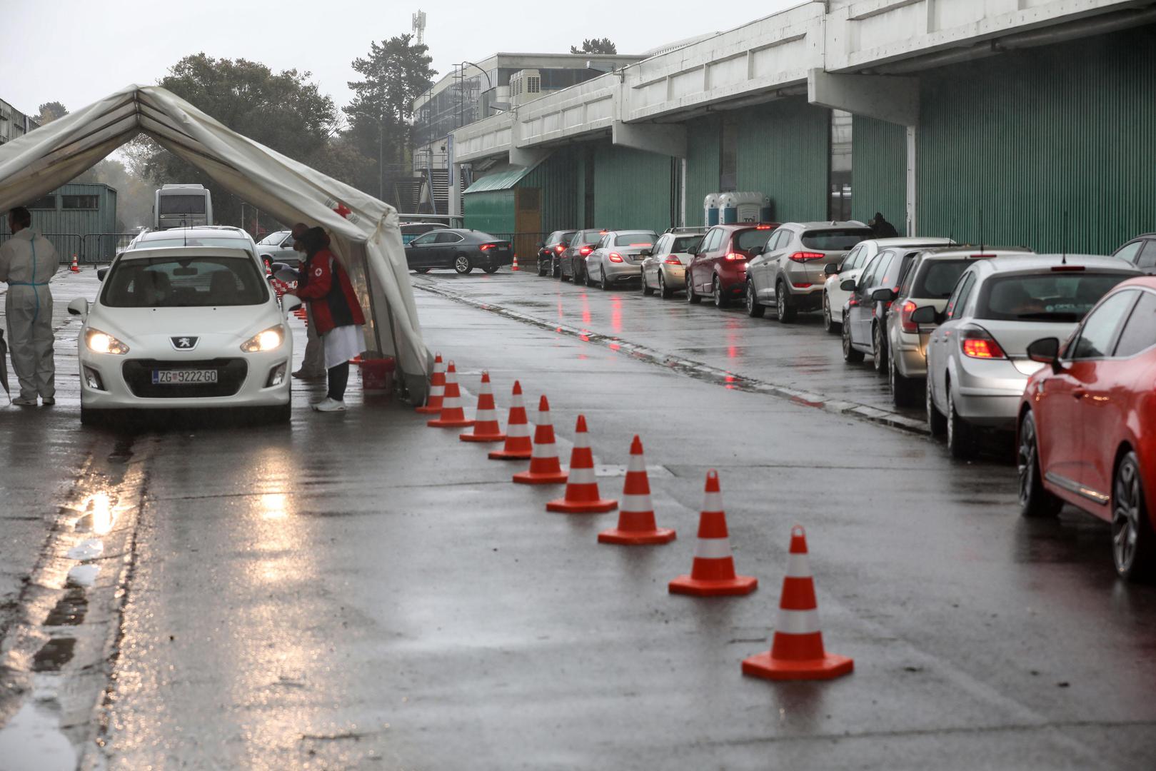 2.11.2021., Zagreb - Velesajam, zapadni ulaz, novi punkt za drive in testiranje na Covid 19.
