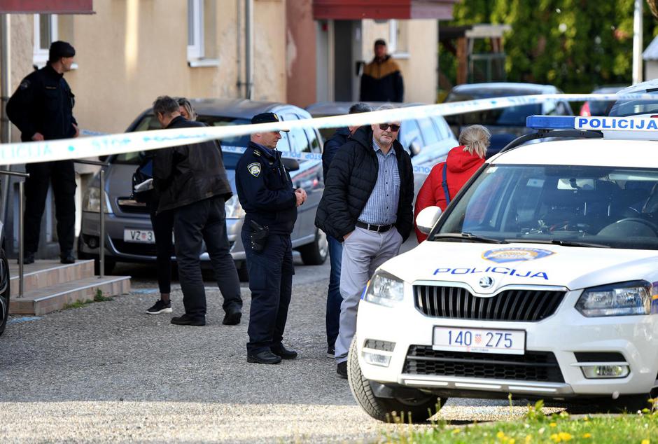 Policijski očevid u Ivancu gdje je pronađeno žensko i muško tijelo