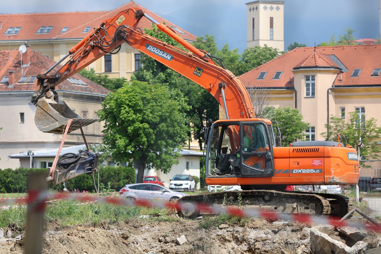Zagreb: Na Trgu pravde počela je izgradnja zgrade javne i društvene namjene