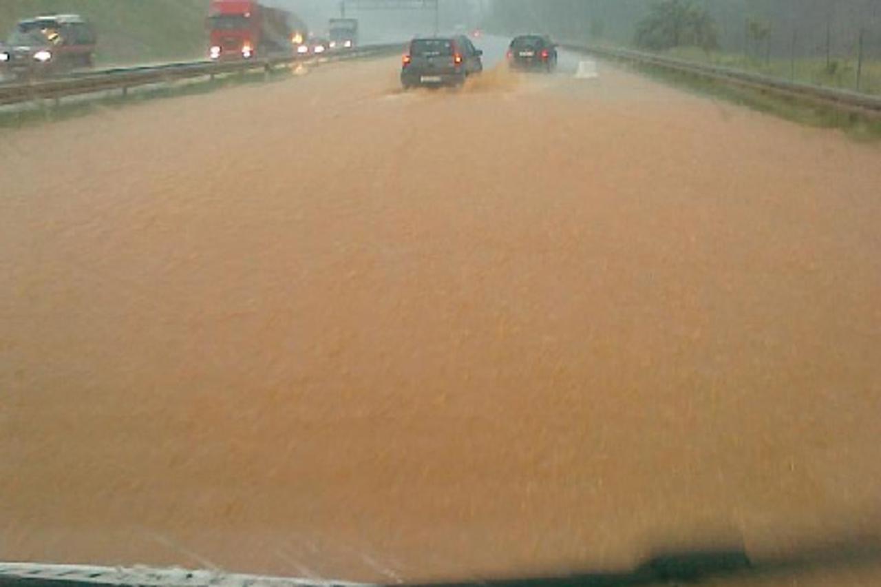 polava na autocesti