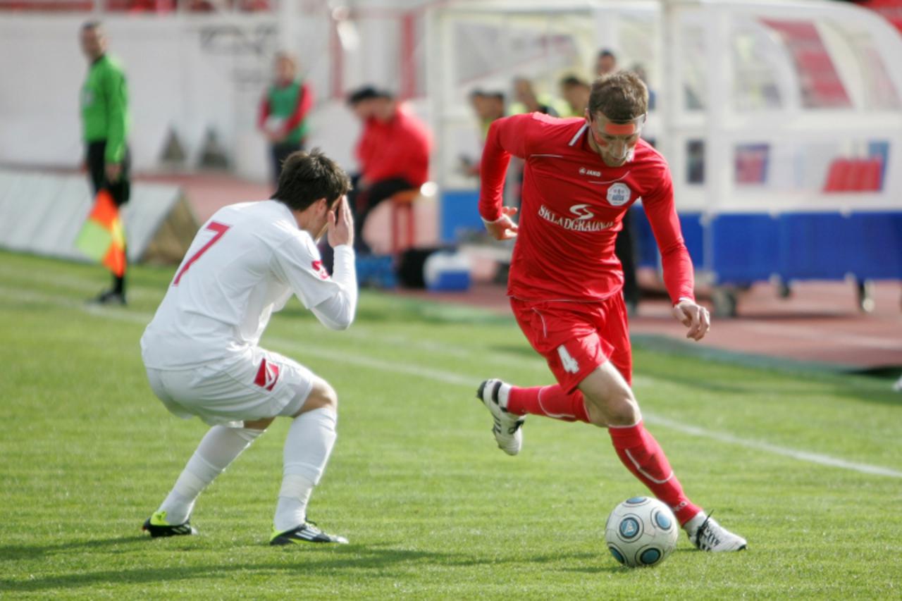 \'19.03.2011., Park mladezi, Split - Nogometna utakmica 22. kola Prve HNL izmedju RNK Split i NK Zagreb. stijelac za Split,igrac maskom Igor Budisa. Photo: Ivo Cagalj/PIXSELL\'