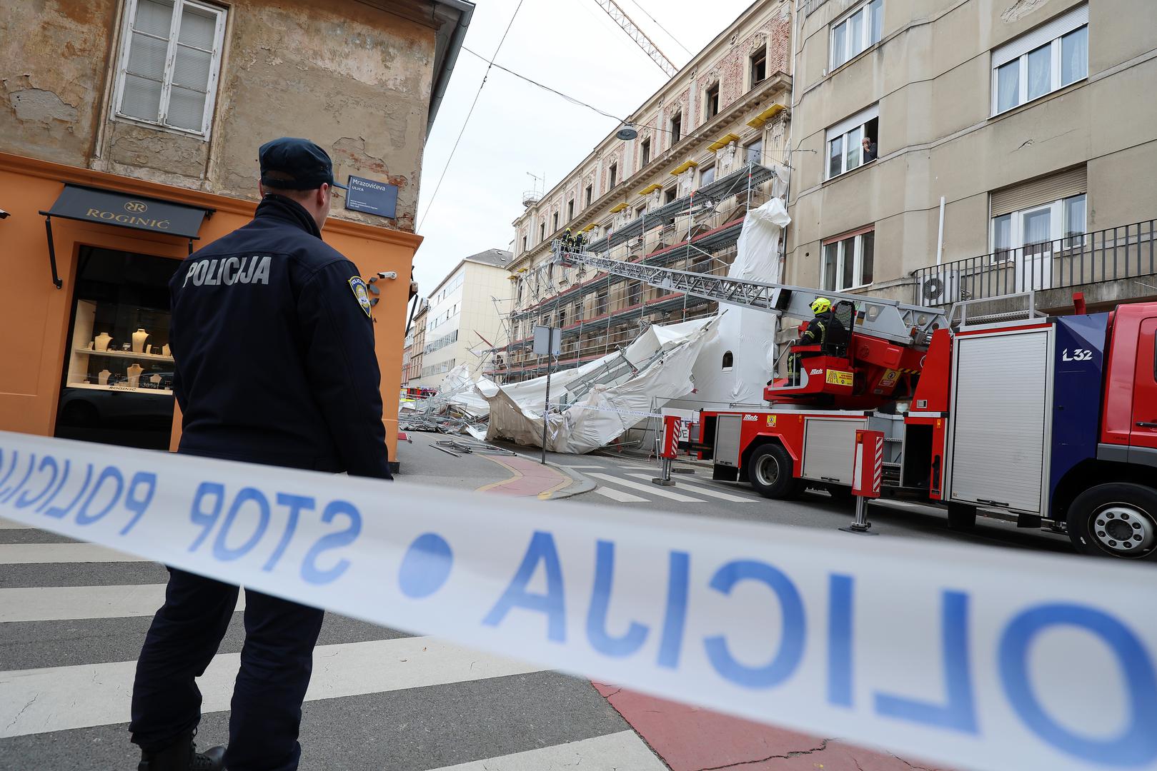 09.02.2024.,Zagreb - Urusila se skela sa zgrade u Petrinjskoj ulici Photo: Sanjin Strukic/PIXSELL