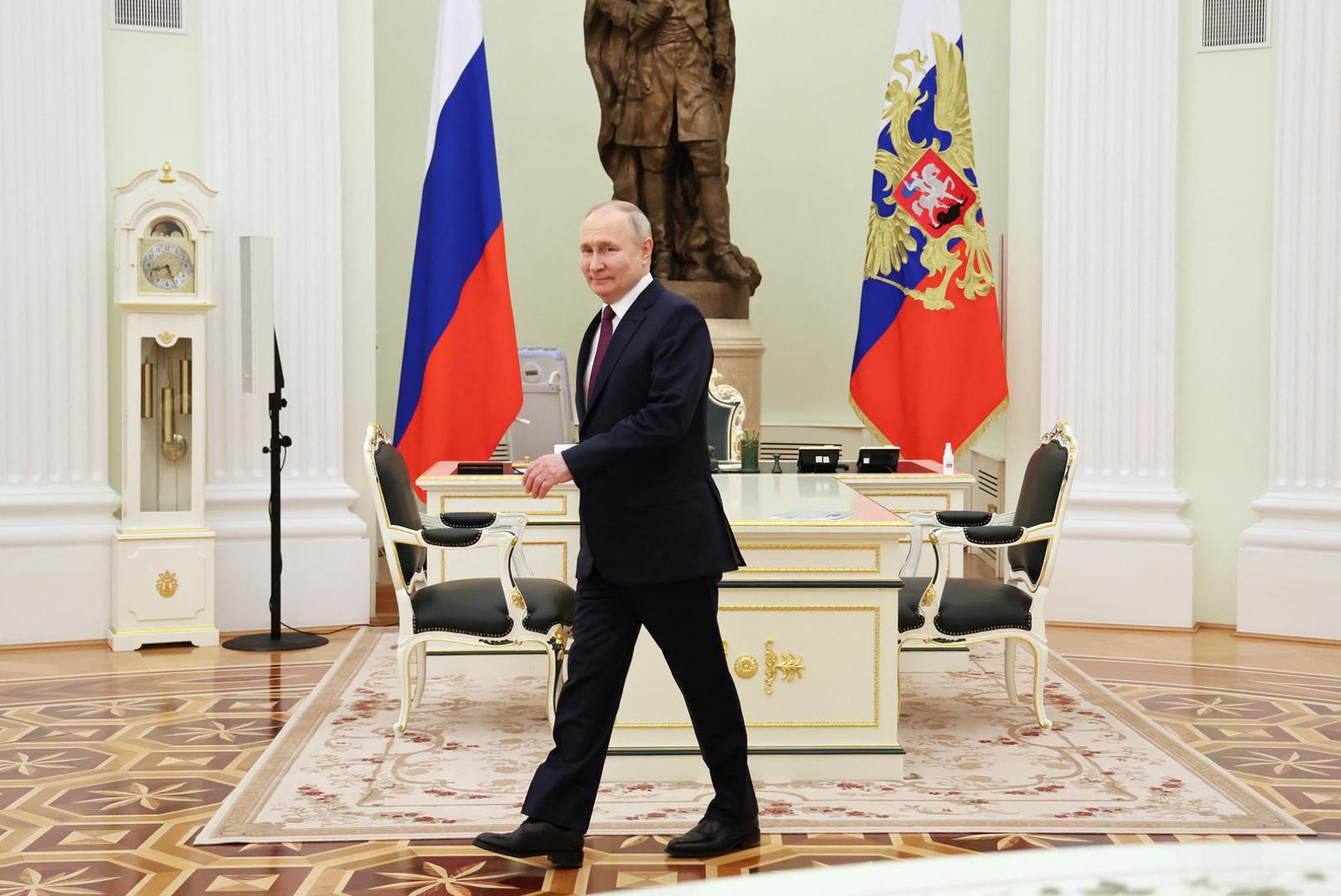 Russian President Vladimir Putin arrives for a meeting with Uzbek President Shavkat Mirziyoyev at the Kremlin in Moscow, Russia May 8, 2023. Sputnik/Sergei Savostyanov/Pool via REUTERS ATTENTION EDITORS - THIS IMAGE WAS PROVIDED BY A THIRD PARTY. Photo: SPUTNIK/REUTERS