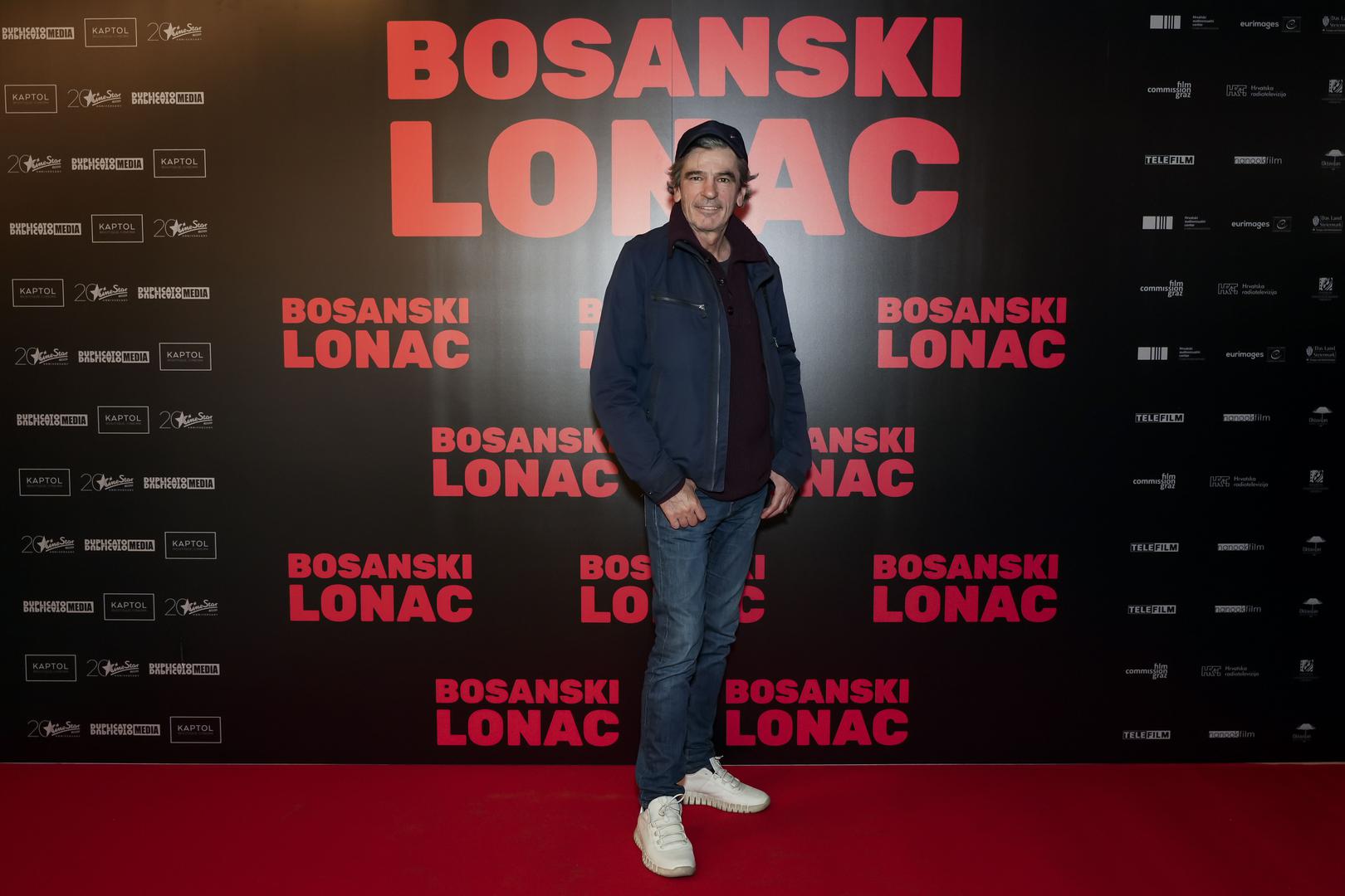 “Sretan sam što sam večeras tu i što nakon zagrebačke premijere film Bosanski lonac Pave Marinkovića kreće u distribuciju po hrvatskim gradovima. U istom periodu je i distribucija u BiH i uvjeren sam da će publika biti zadovoljna. Ovim putem pozdravljam publiku, ali i zahvaljujem svima koji su sudjelovali u stvaranju ovog filma.” rekao je glavni glumac.