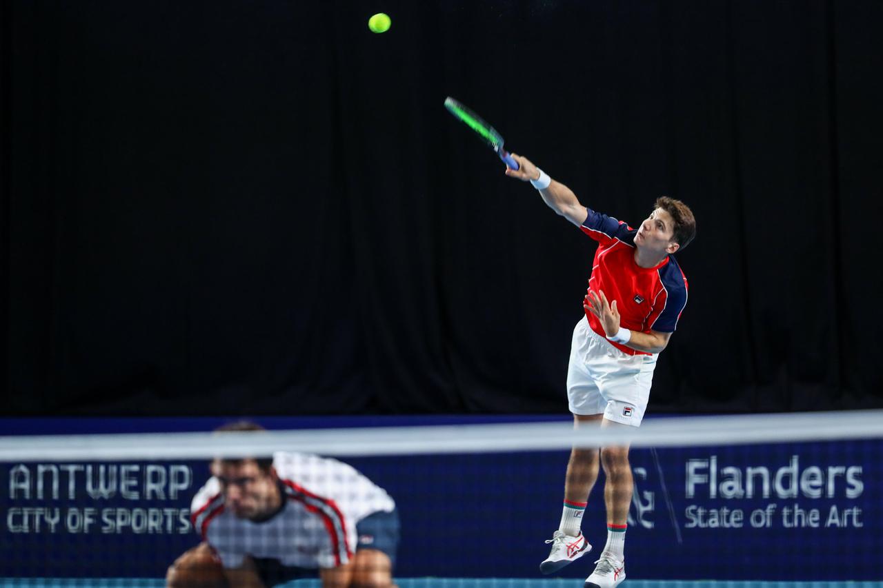 ANTWERP TENNIS EUROPEAN OPEN 1/8 FINALS NIELSEN-SABANOV VS MOLCHANOV-NEDOVYESOV