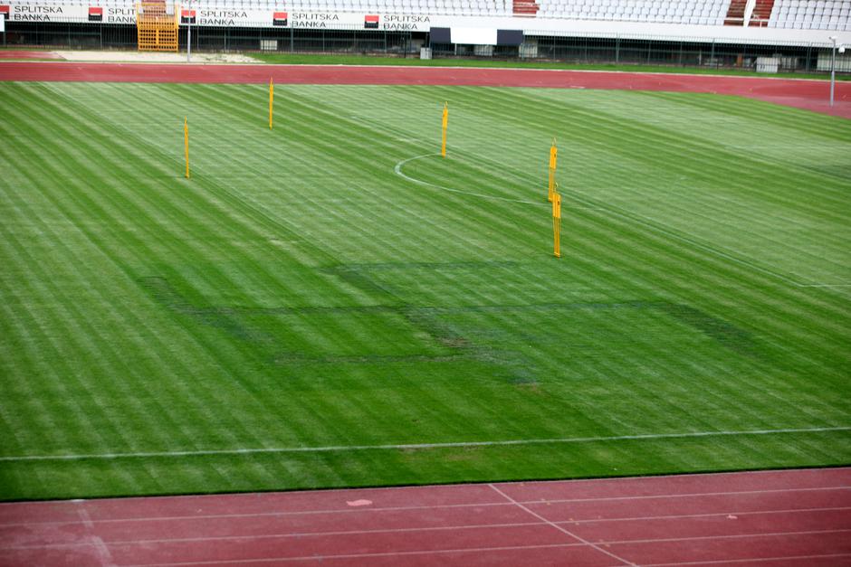 Split: Na travnjaku stadiona Poljud još je uvijek vidljiva svastika