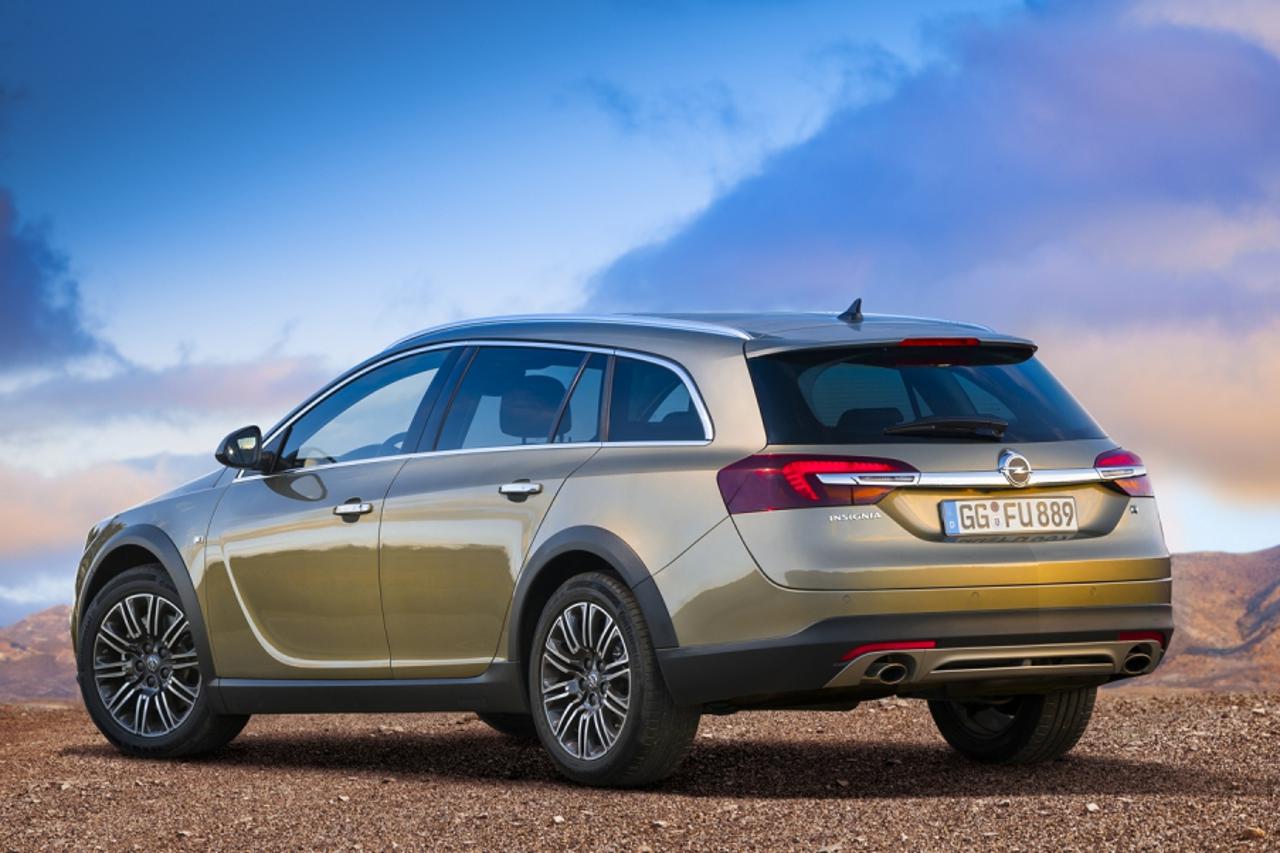 opel insignia country tourer (1)