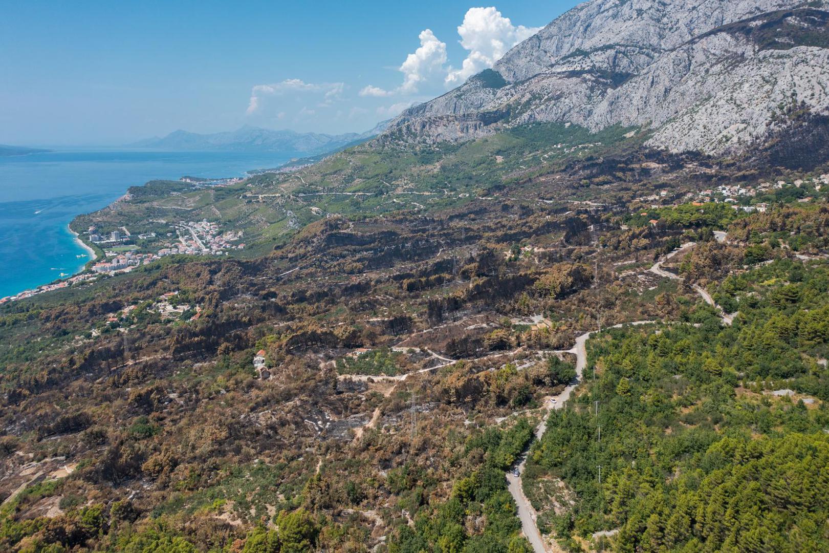 03.08.2024. Gornje Tucepi
Fotografije iz zraka opožarenog podrucja od Tucepi do Gornje Podgore i Parka prirode Biokovo. Photo: Matko Begovic/PIXSELL