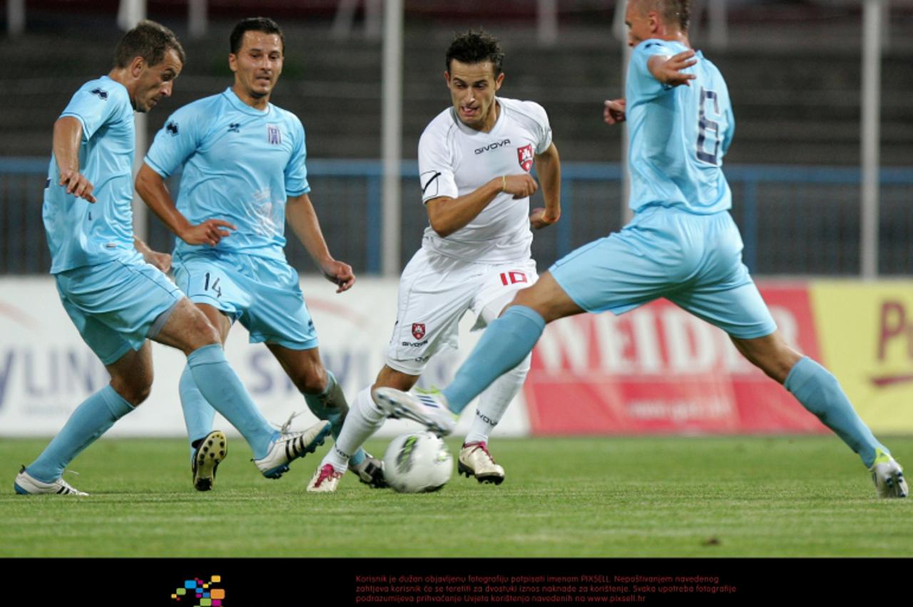 \'29.07.2011., stadion u Kranjcevicevoj, Zagreb - Nogometna utakmica 2. kola prve HNL izmedju NK Zagreb i NK Karlovac. Viktor Spisic, Damir Sovsic i Goran Paracki. Photo: Robert Anic/PIXSELL\'