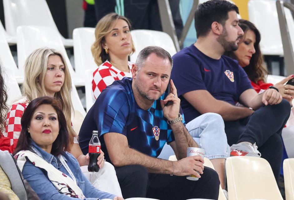 KATAR 2022 - Josip Šimunić sa suprugom na susretu Hrvatske i Argentine u polufinalu Svjetskog prvenstva