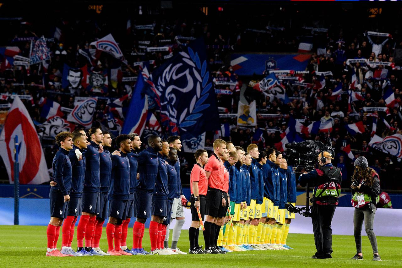 Match de football de qualification pour la Coupe du monde de football 2022 entre la France et le Kazakhstan au stade Parc des Princes à Paris