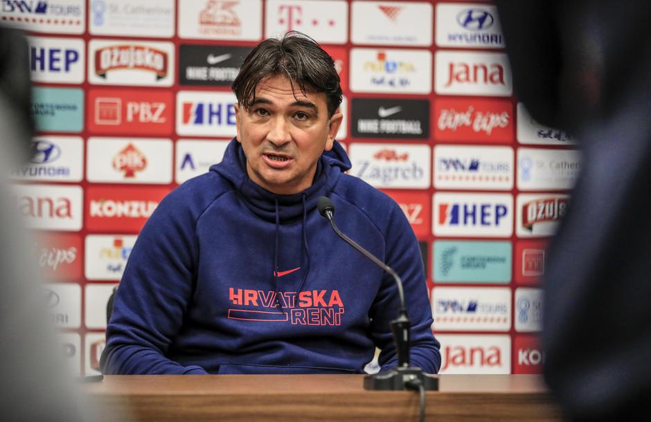 Zagreb: Zlatko Dalić na konferenciji za medije uoči utakmica s Maltom i Rusijom