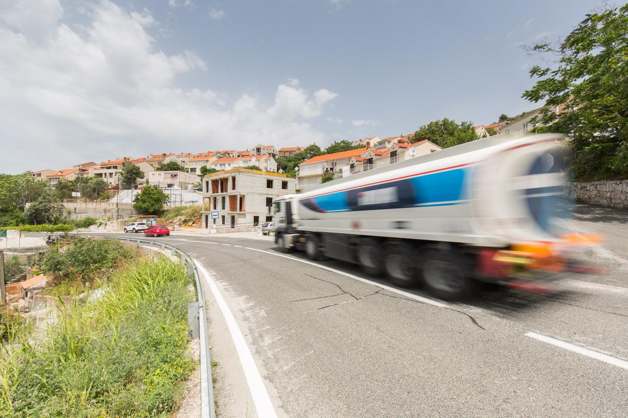 Dubrovnik: Nuncijata, jedino gradsko naselje gra?eno s gornje strane magistrale