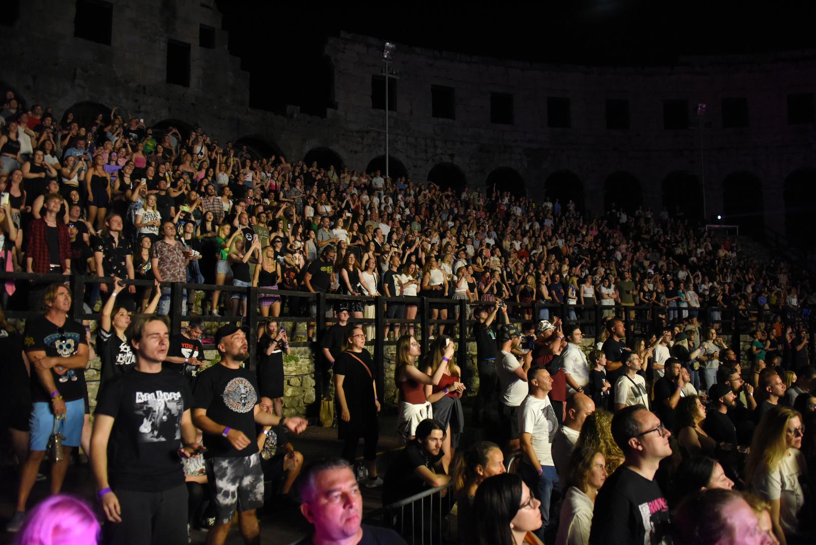 Nakon prošlotjednog nastupa svjetske zvijezde Dua Lipe, popularna Kanađanka drugo je poznato ime koje je nastupilo pred pulskom publikom ove godine.