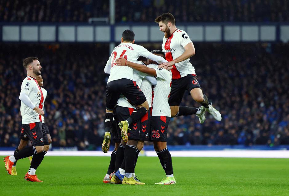 Premier League - Everton v Southampton