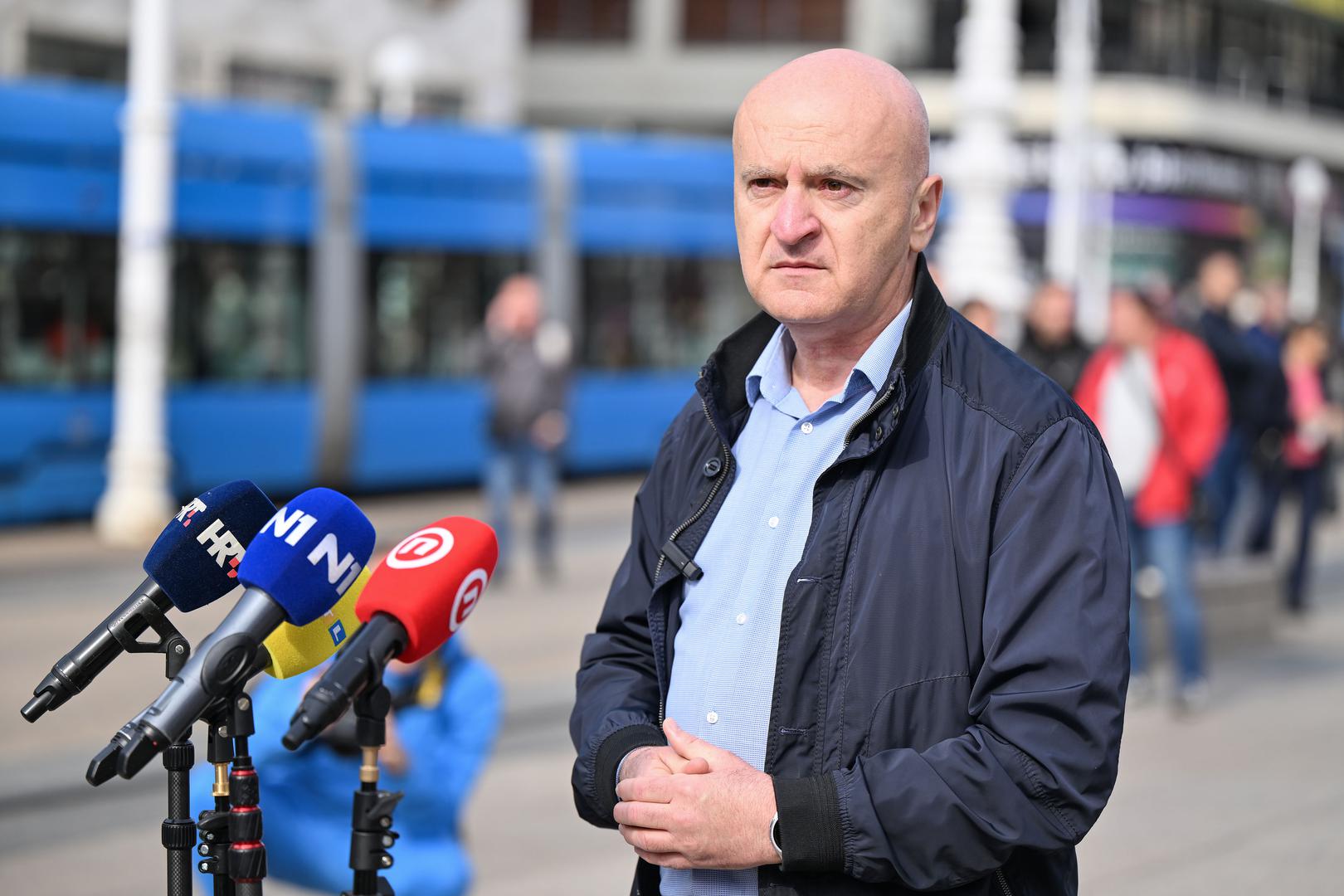 04.05.2024., Zagreb - Prosvjed koji se paralelno odrzao s molitvom muskaraca na Trgu bana Jelacica u Zagrebu. Predrag Fred Matic. Photo: Neva Zganec/PIXSELL