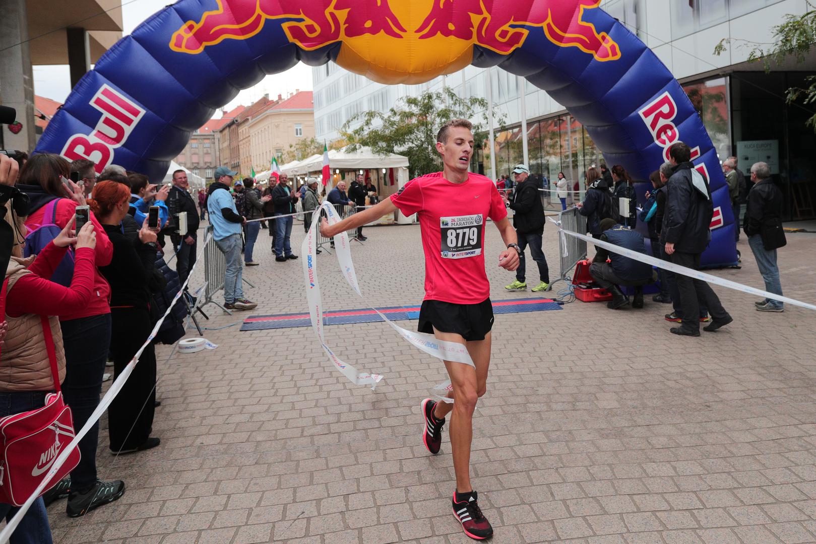 Dino Bošnjak pobjednik je utrke građana na 5 km