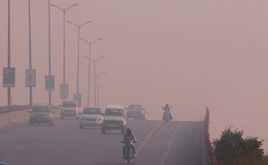 Škole u New Delhiju zatvorene na tri dana zbog zagađenja zraka