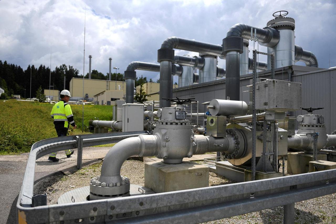 FILE PHOTO: Bierwang gas storage facility near Kraiburg am Inn