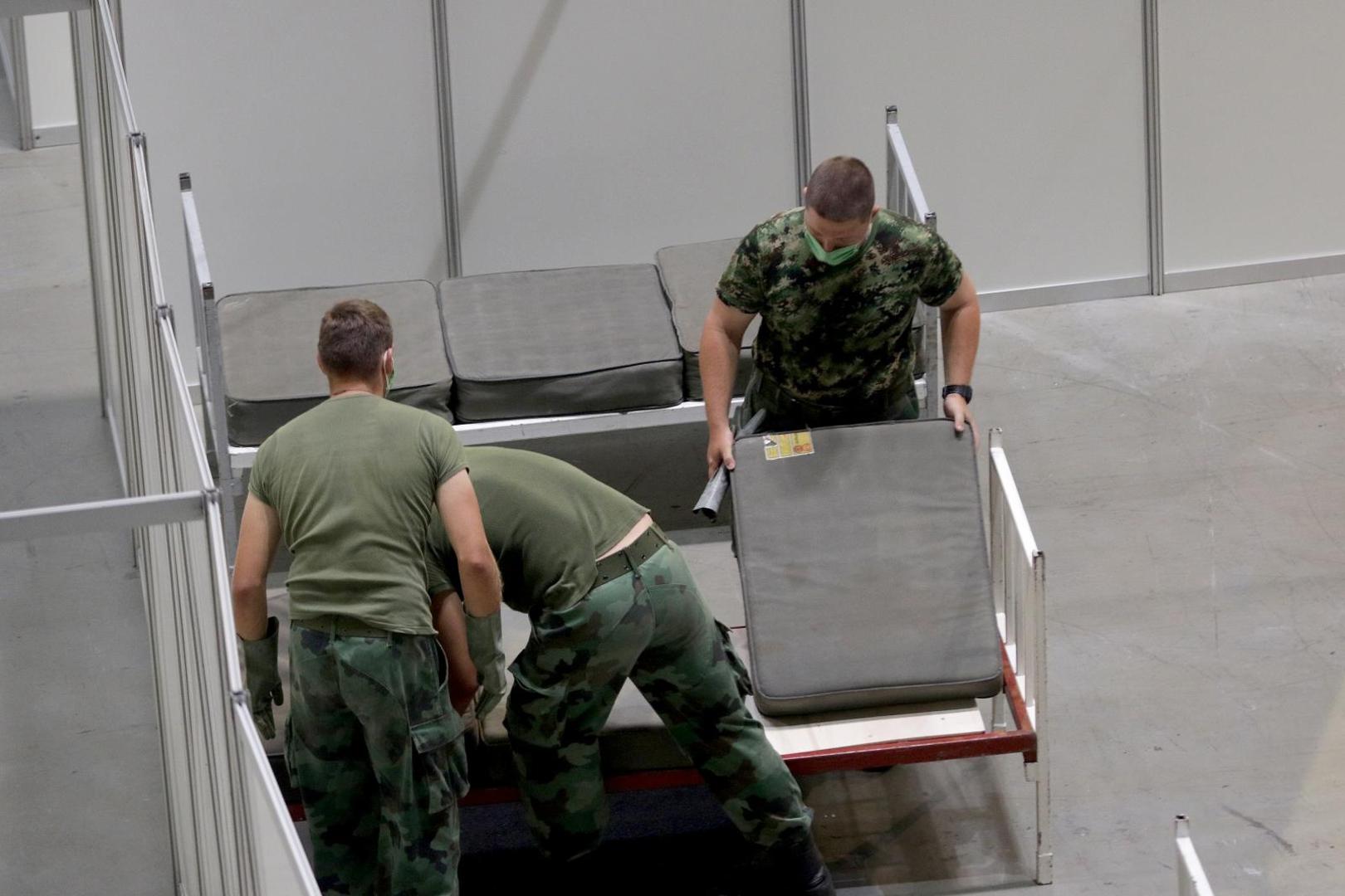 06, July, 2020, Belgrade - The Ministry of Health and the Army of the Republic of Serbia are setting up military beds in the Stark Arena to form a temporary covid hospital for people who have mild symptoms of the coronavirus. Photo: Antonio Ahel/ATAImages/PIXSELL

06, jul,2020, Beograd - Ministarstvo zdravlja i Vojska Republike Srbije namestaju vojne krevete u Stark areni za formiranje privremene kovid bolnice za ljude koji imaju blaze simtome korona virusa. Photo: Antonio Ahel/ATAImages/PIXSELL