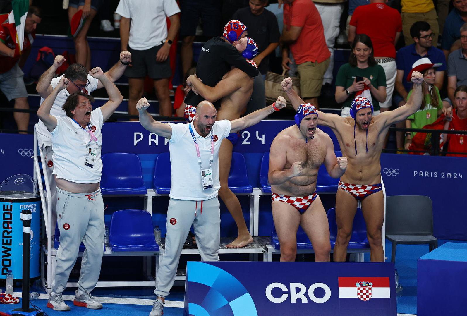 S reprezentacijom hrvatske Vrlić je osvojio europsko i svjetsko zlato, a sada se natječe i za ono olimpijsko.