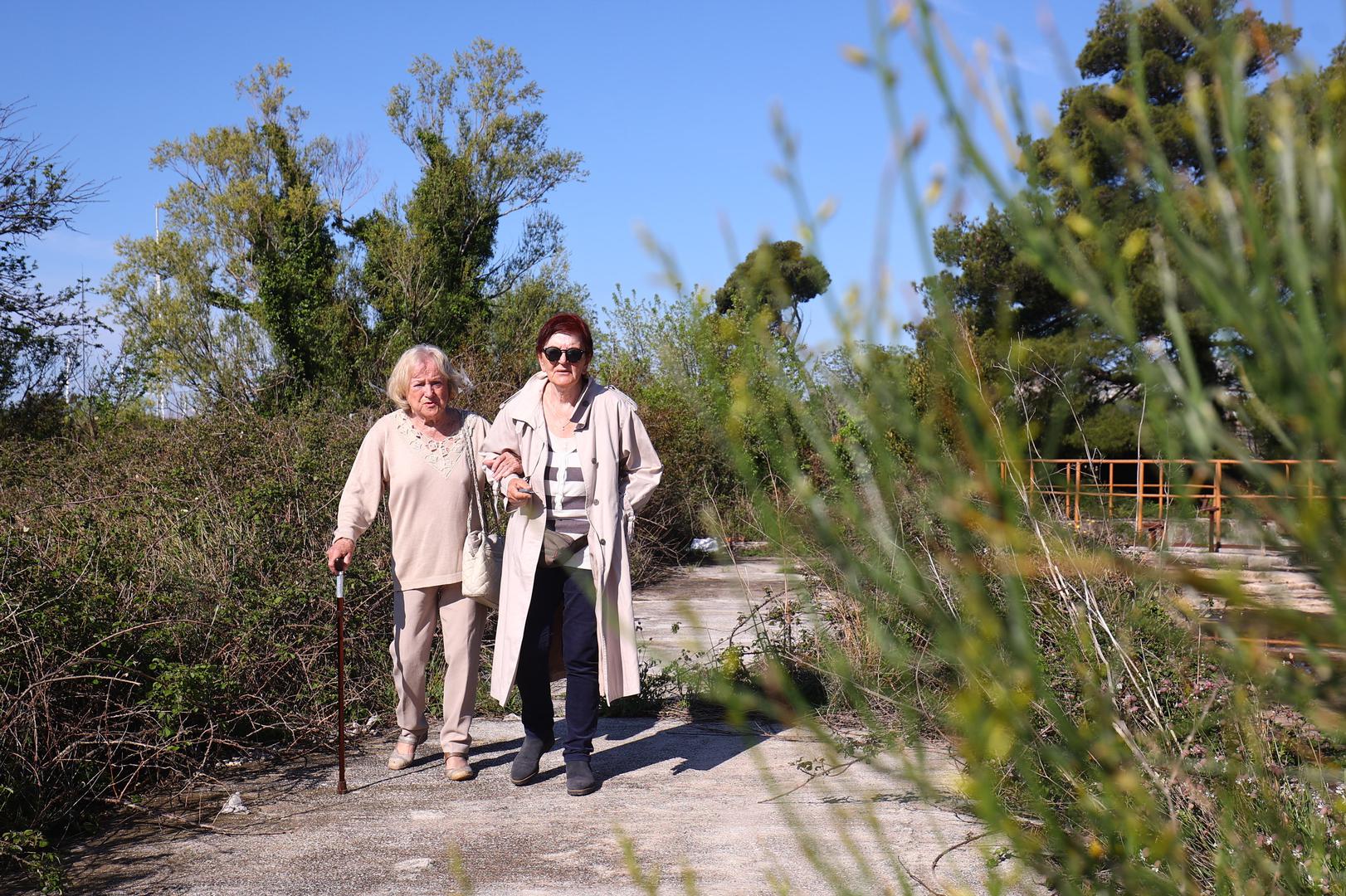 20.04.2023., Split - Deponij radioaktivne sljake na lokaciji nekadašnje tvornice Jugovinil u Kastel Sucurcu.
Ivna Bucan, Vera Rilov Photo: Miroslav Lelas/PIXSELL