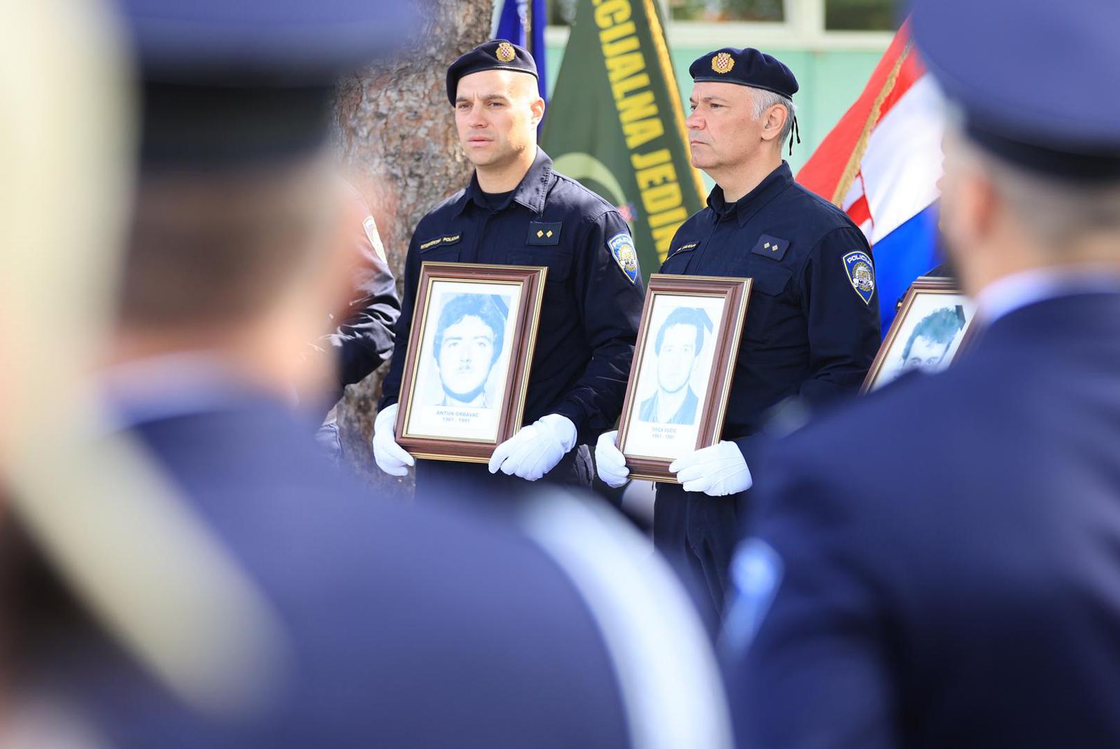 02.05.2022., Borovo - Obiljezavanje 31. obljetnice stradavanja dvanaestorice hrvatskih redarstvenika - Memorijal 12 redarstvenika.
  Photo: Davor Javorovic/PIXSELL