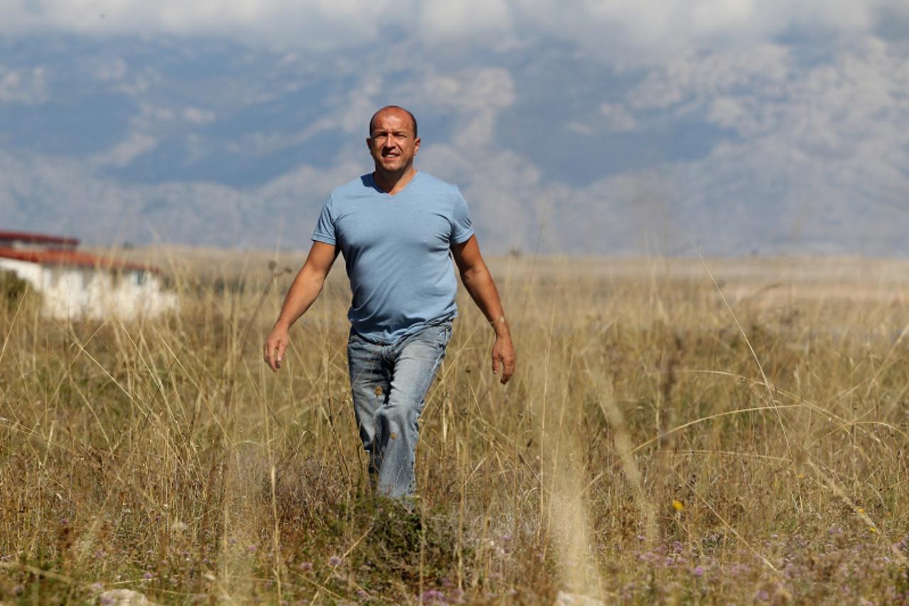 '26.09..2013. VirDominik Ilijasevic Como, bjegunac iz mostarskog zatvora koji je osudjen za ratne zlocine u Bosni i Hercegovini i za ubojstvo Joze Leutara. Photo: Boris Scitar/Vecernji list'