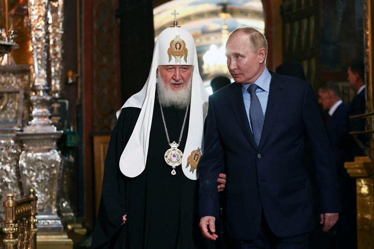 Russian President Putin visits Orthodox monastery near Moscow